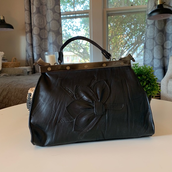 Modcloth Handbags - Vintage Apri’ black purse